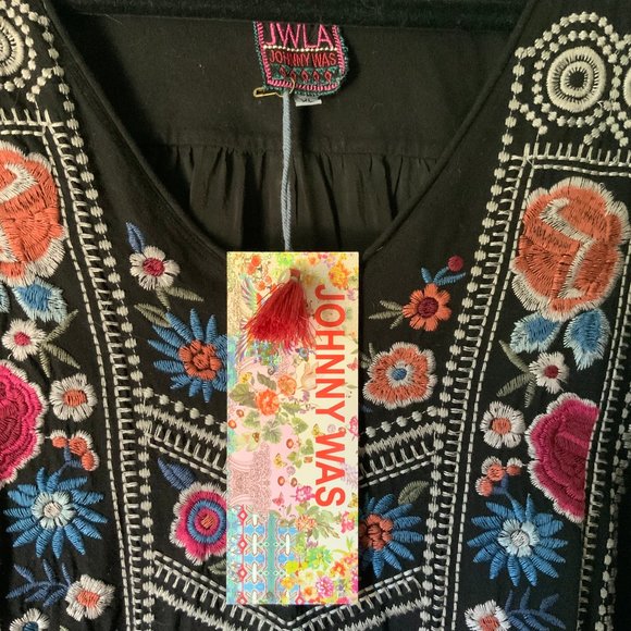 Johnny Was Black Embroidered Top - Picture 3 of 4